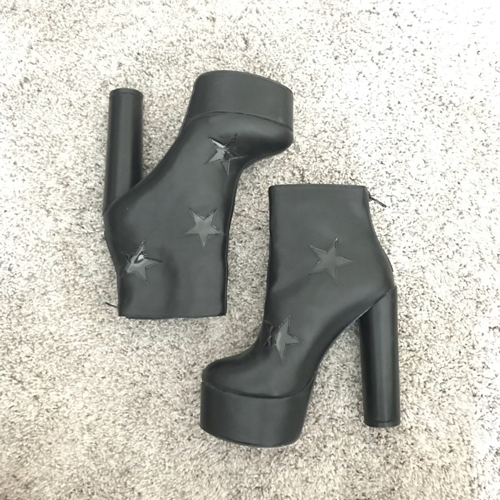 New Black star booties